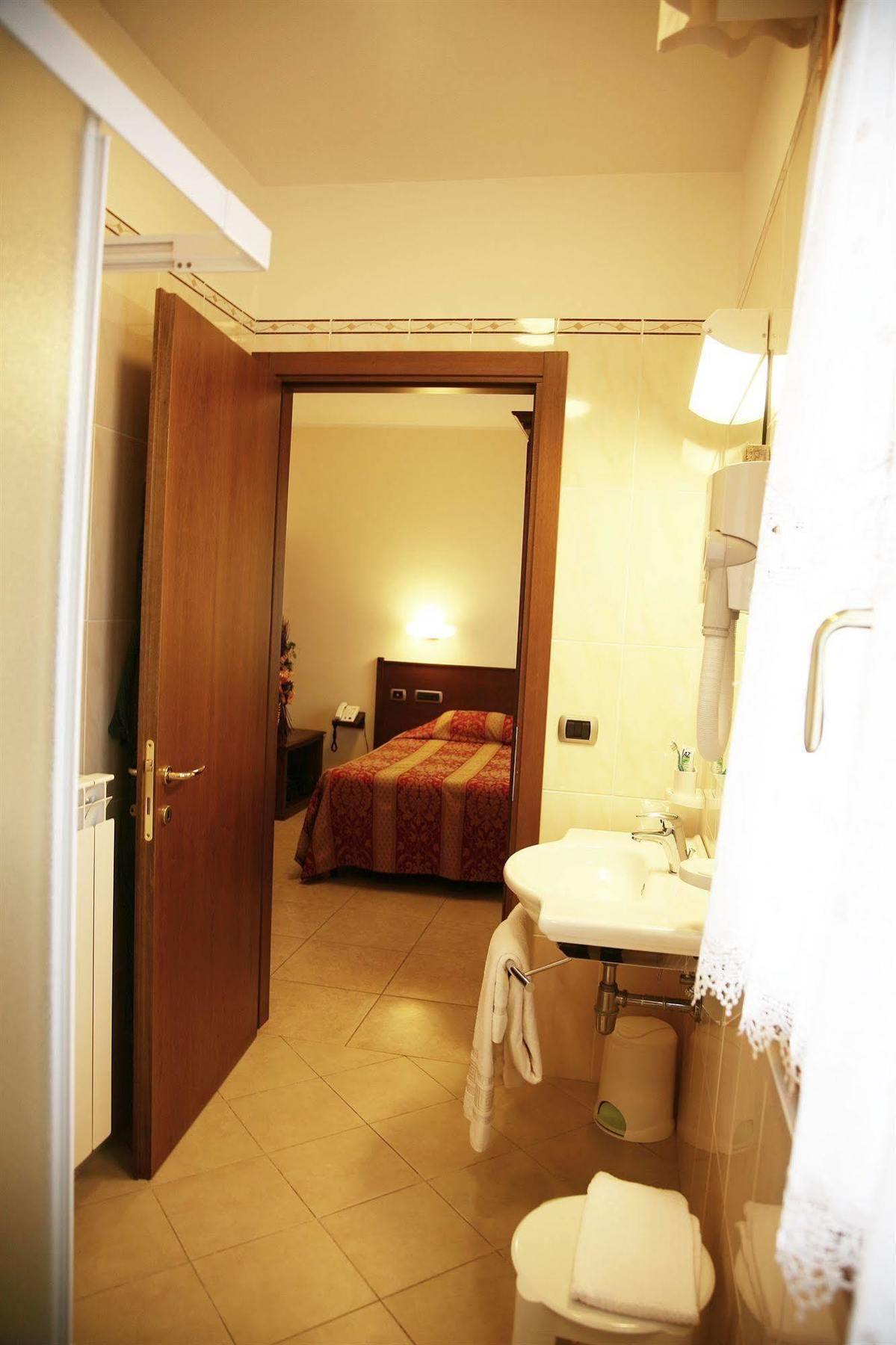Hotel Tiziana Montepulciano Exterior photo