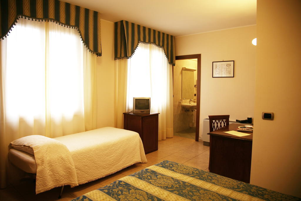 Hotel Tiziana Montepulciano Room photo